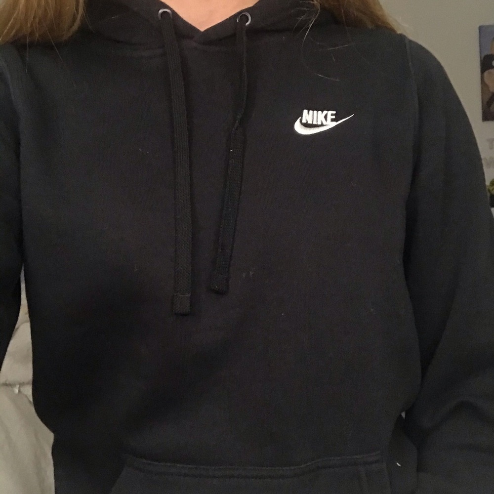 Nike hoodie!! comes with tapestry❗️❗️